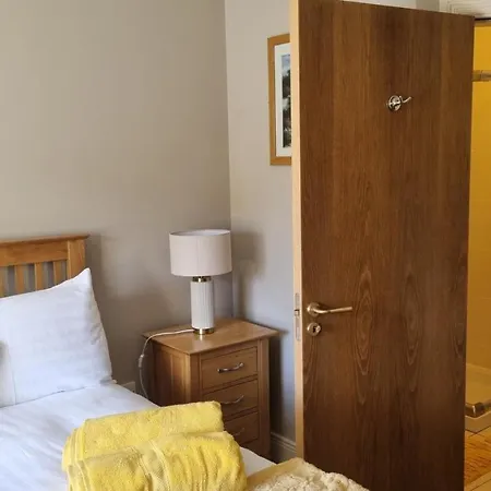 2 Bedroomed Ground Floor * Kenmare