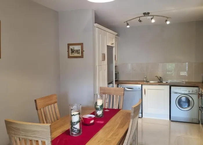 2 Bedroomed Ground Floor Apartamento Kenmare